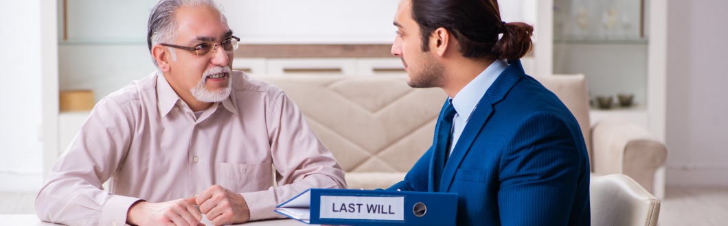 Image of executor communicating a will to beneficiary. | Keystone Law